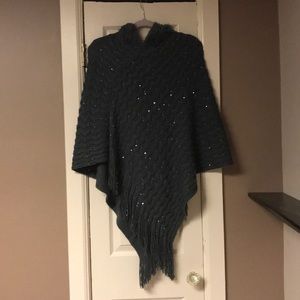 Women’s poncho